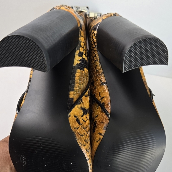 Aqua Womens Soren Leather Snakeprint High Heeled Boots Yellow 5.5 - Picture 6 of 7